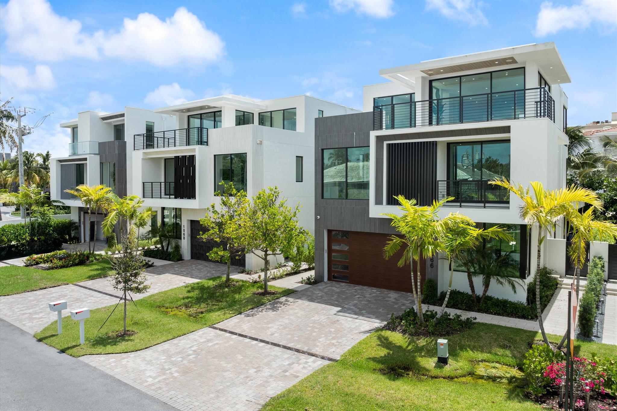 1066 Del Harbour Drive