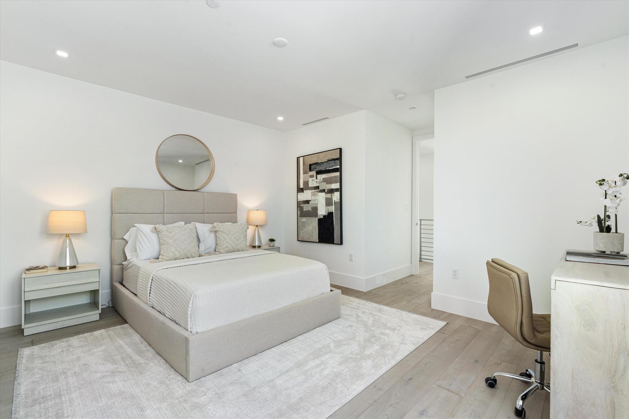 1066 Del Harbour Drive