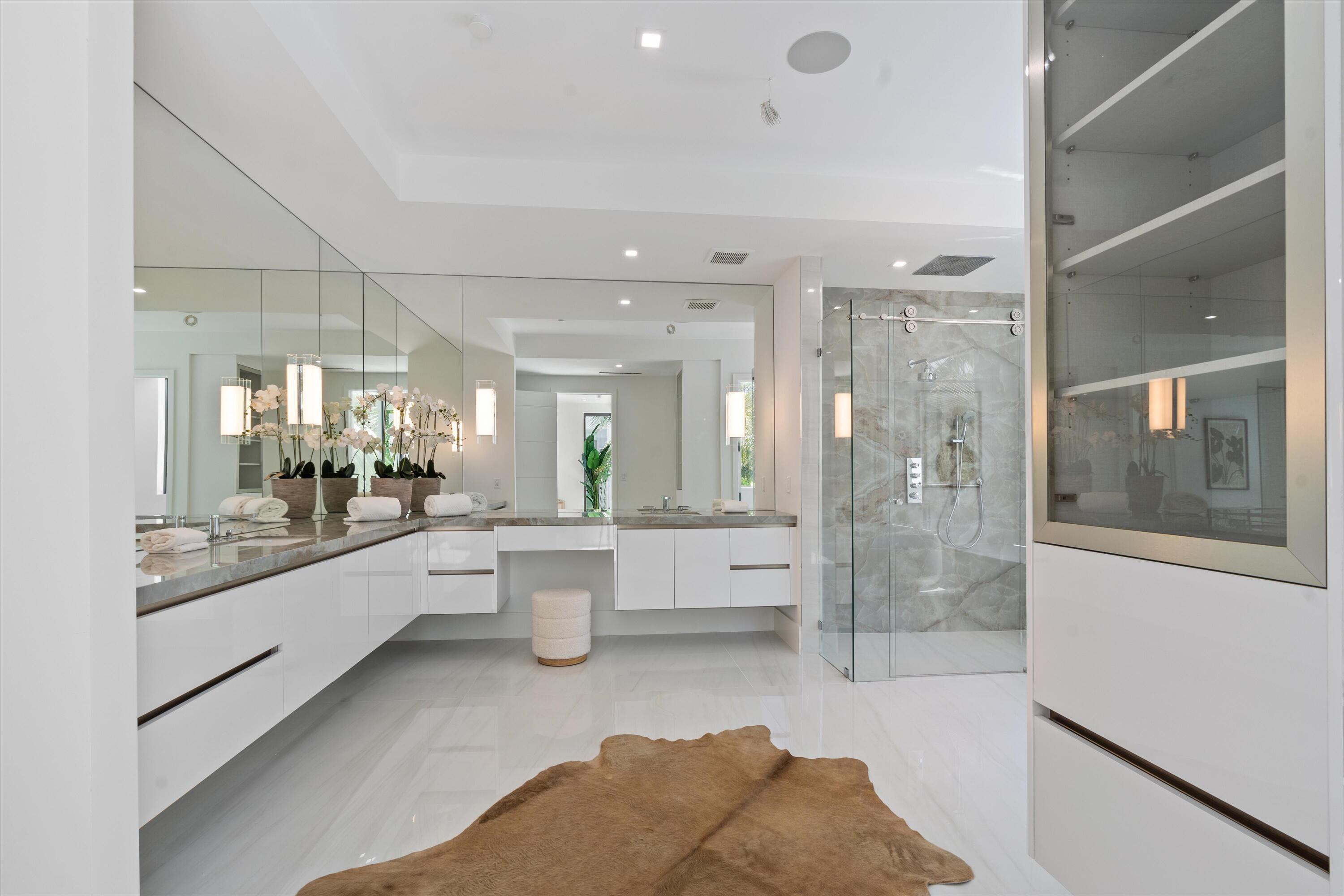 1066 Del Harbour Drive