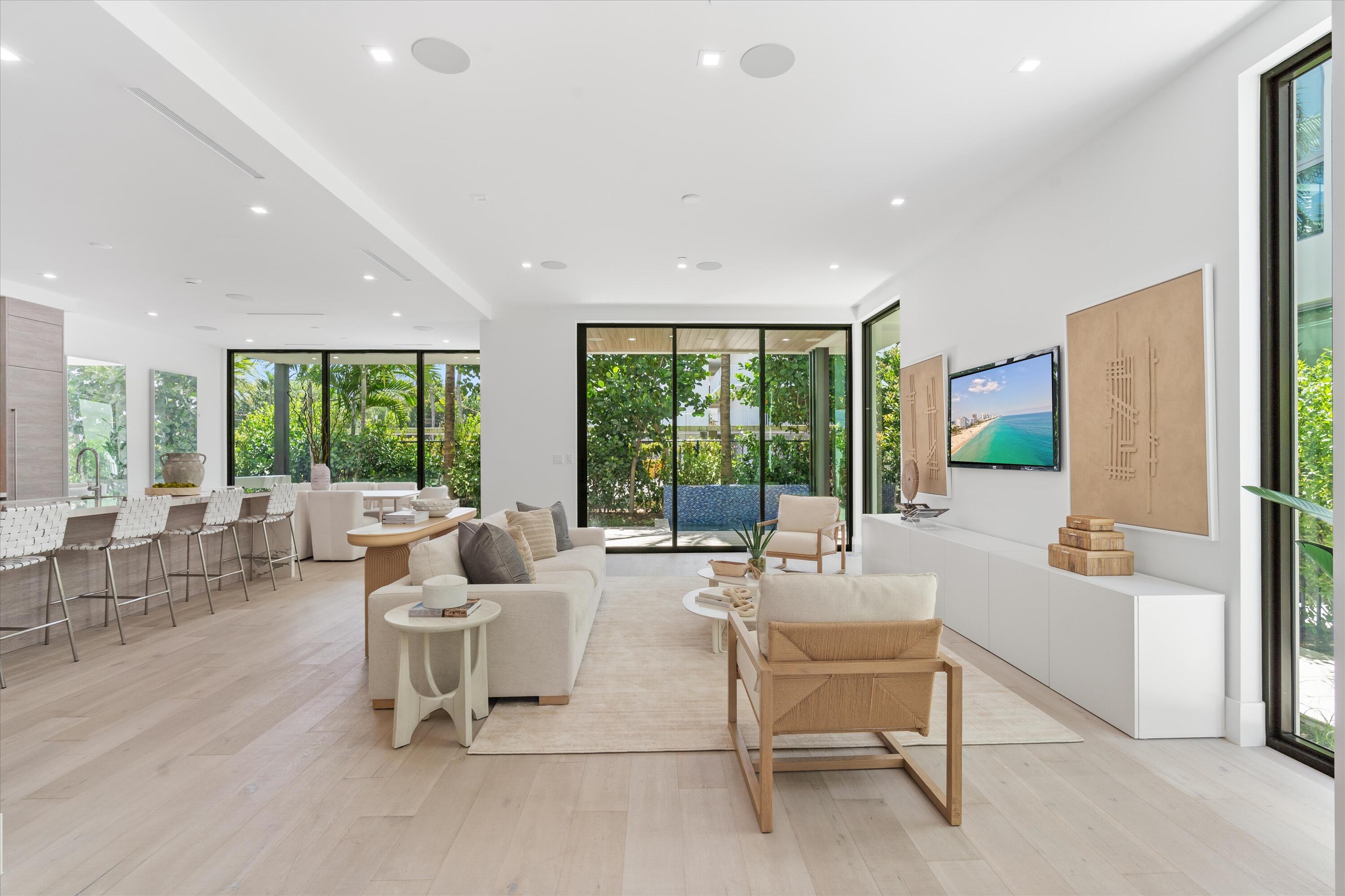 1066 Del Harbour Drive