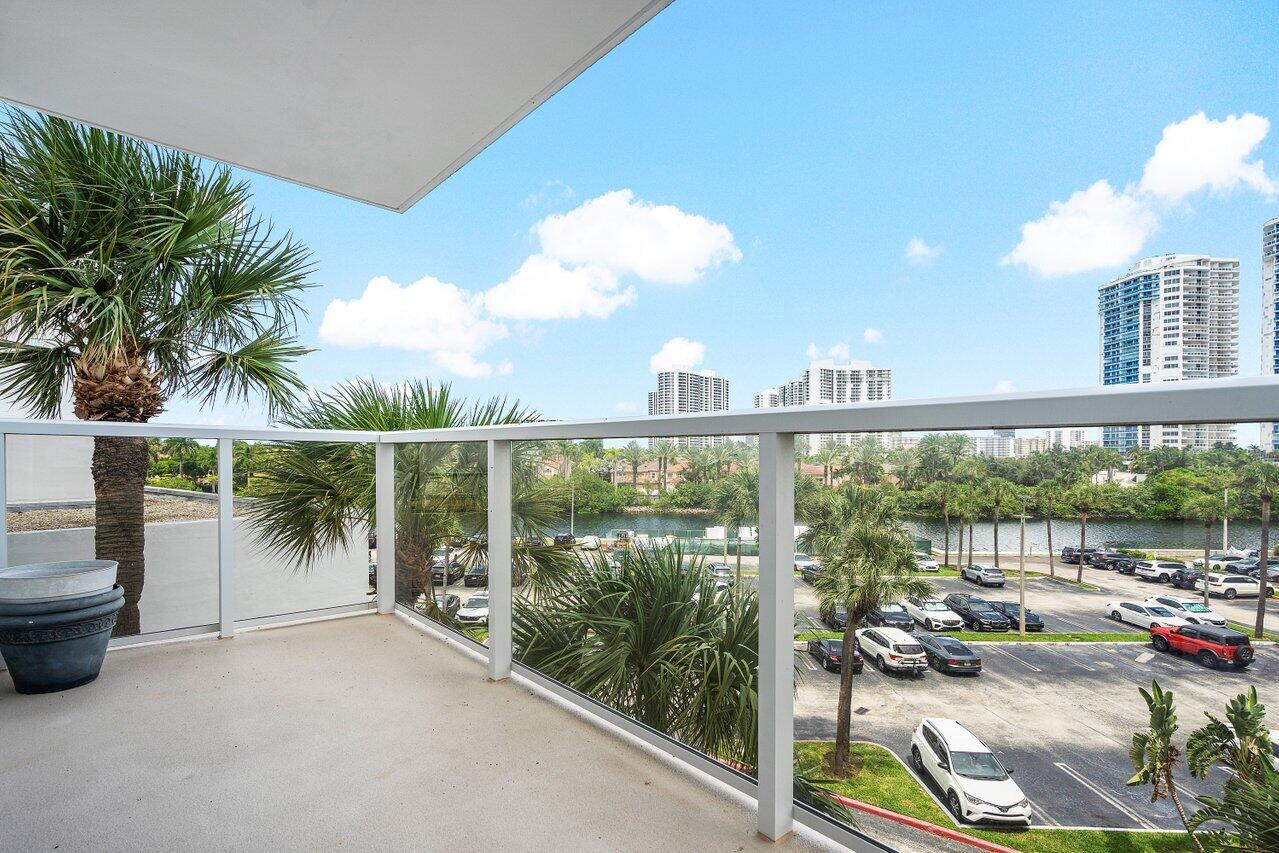 3731 N Country Club Drive Drive 428
