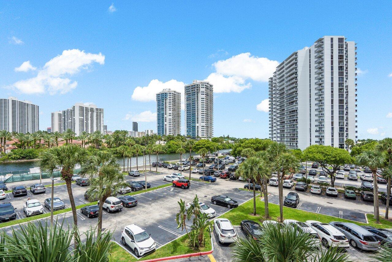 3731 N Country Club Drive Drive 428