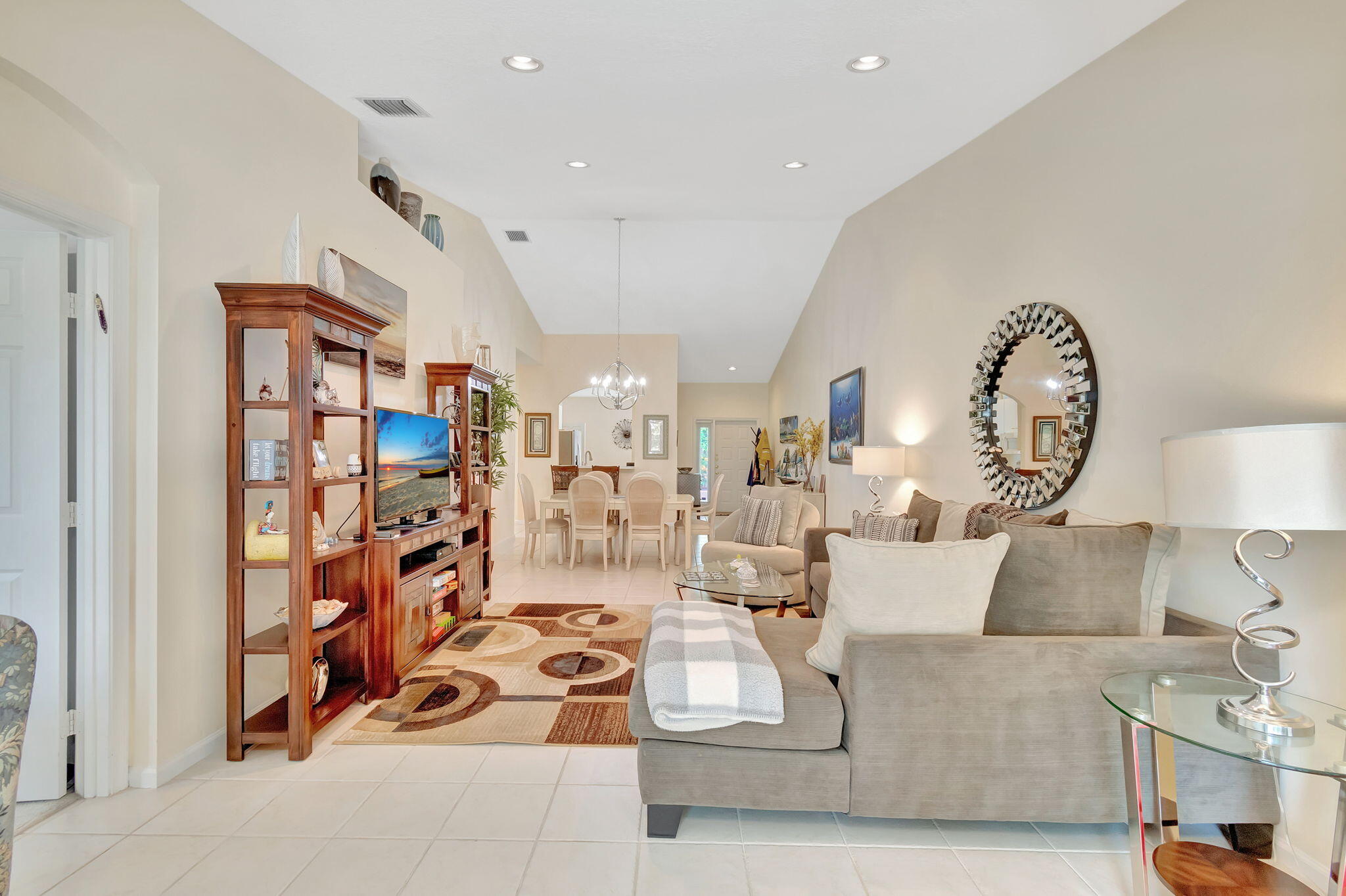 10704 Royal Caribbean Circle