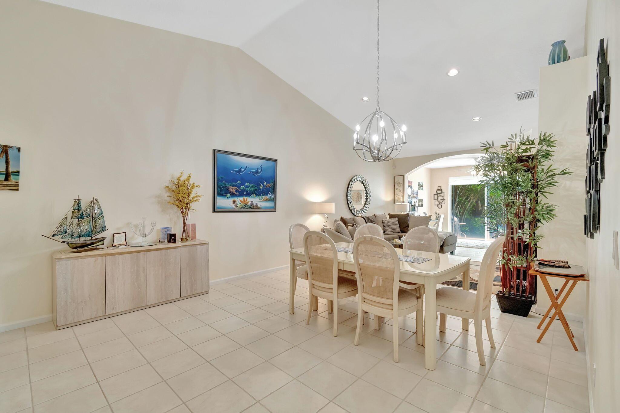 10704 Royal Caribbean Circle