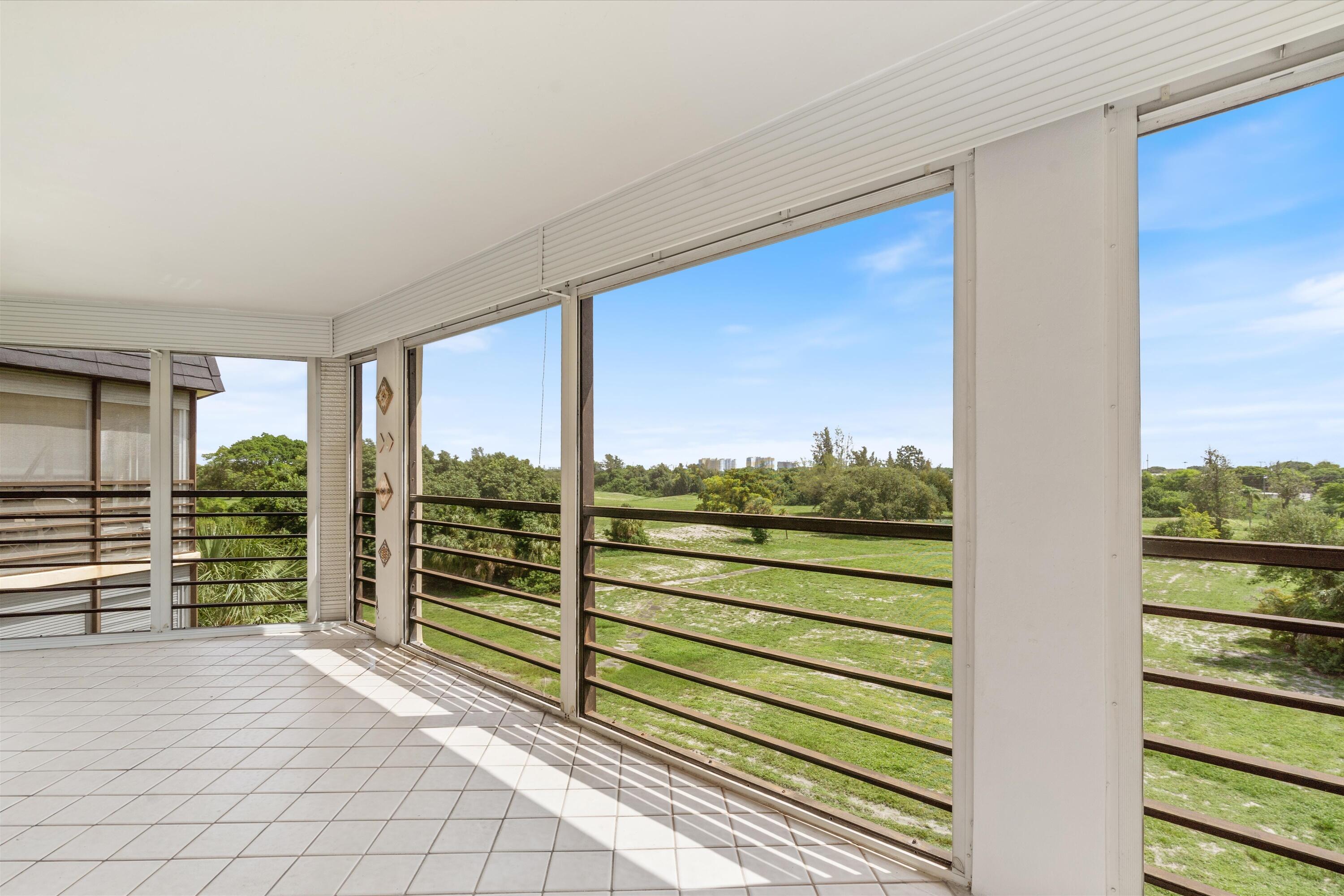 5340 NW 2nd Avenue Ph-29