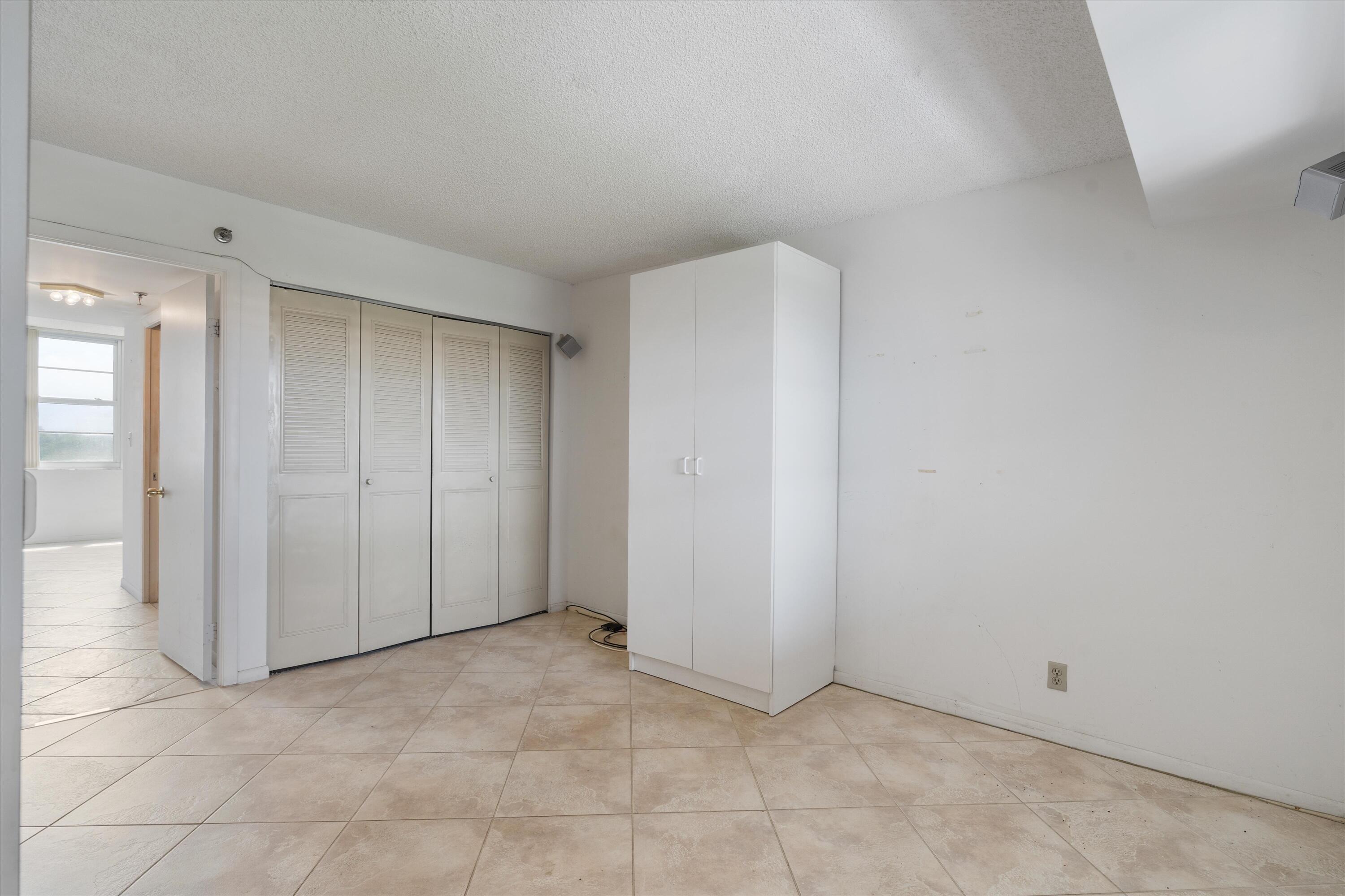 5340 NW 2nd Avenue Ph-29