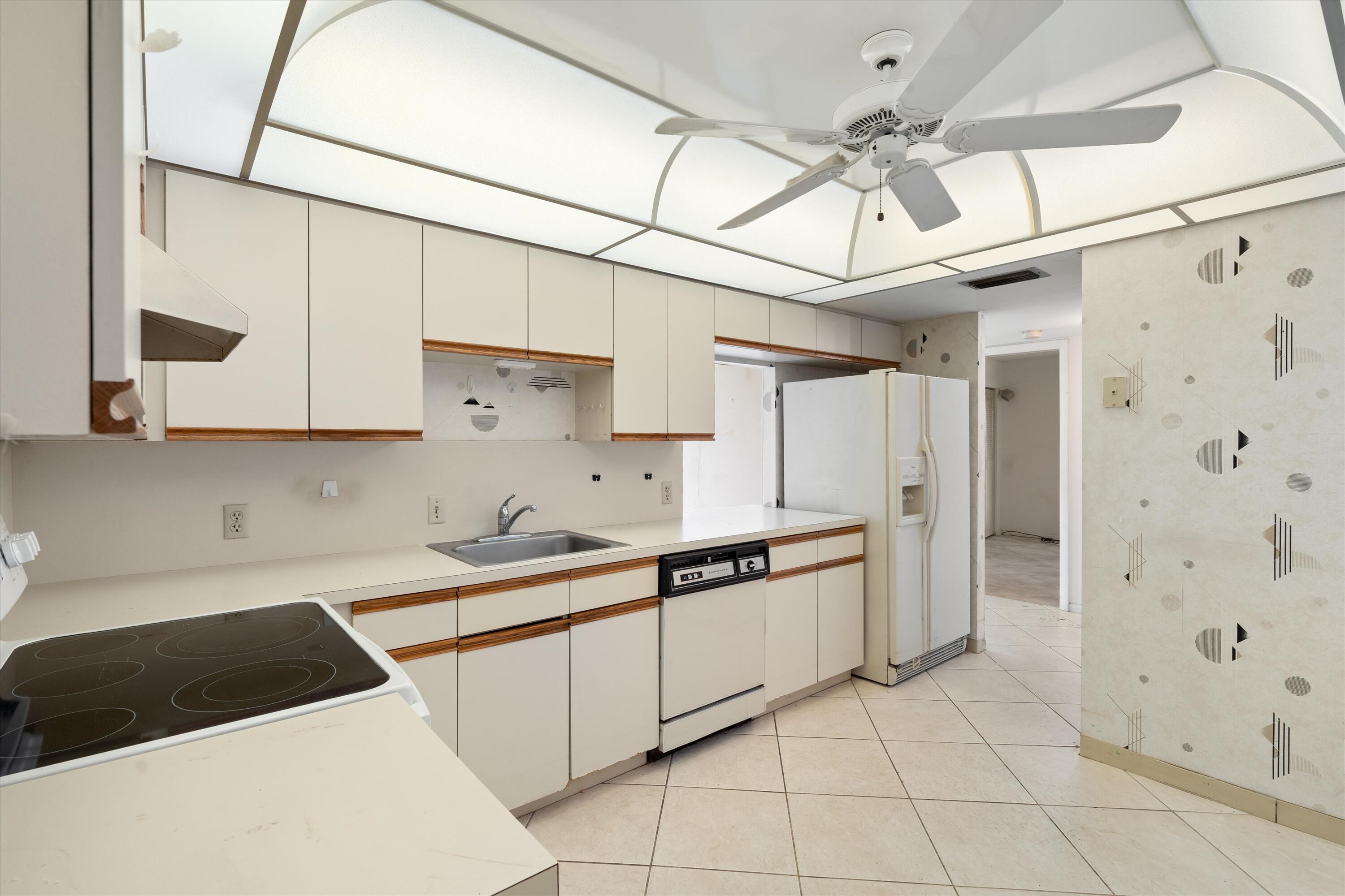 5340 NW 2nd Avenue Ph-29