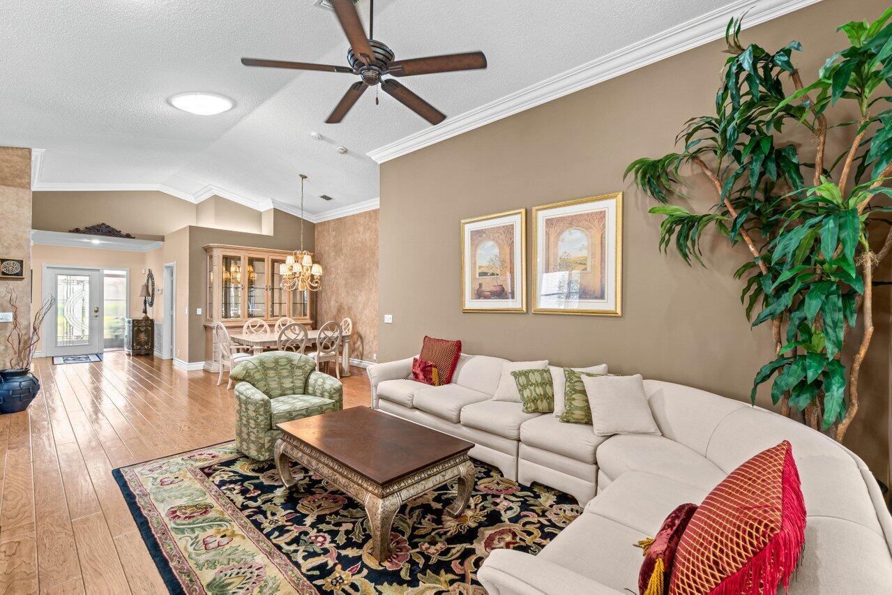 10355 Utopia Circle N