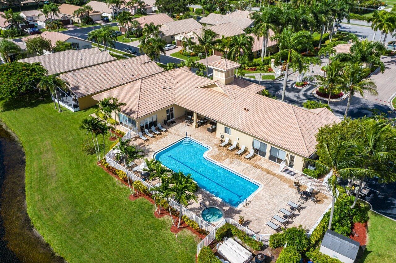 10355 Utopia Circle N