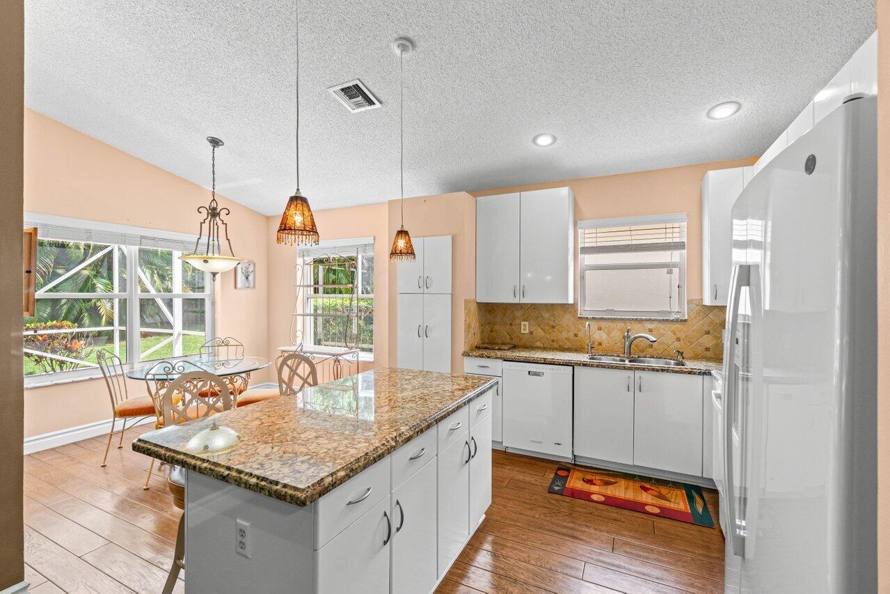 10355 Utopia Circle N