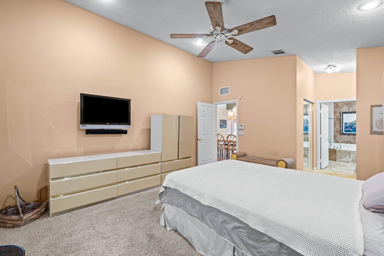 10355 Utopia Circle N