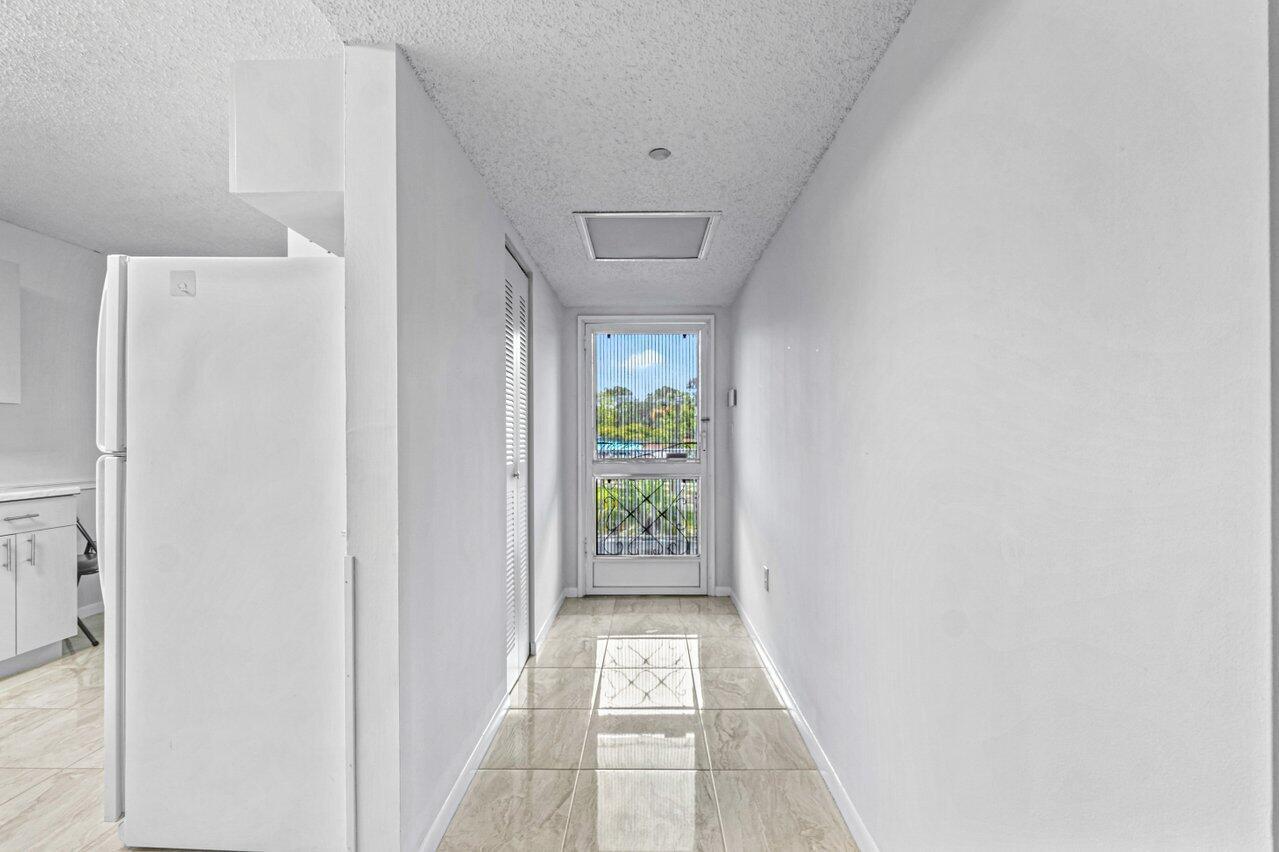 4734 Lucerne Lakes Boulevard 204