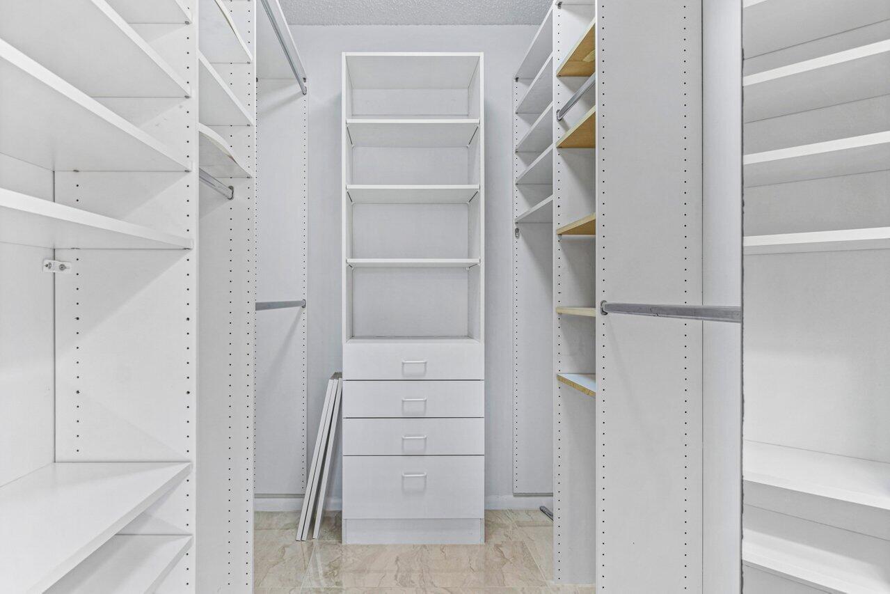 4734 Lucerne Lakes Boulevard 204