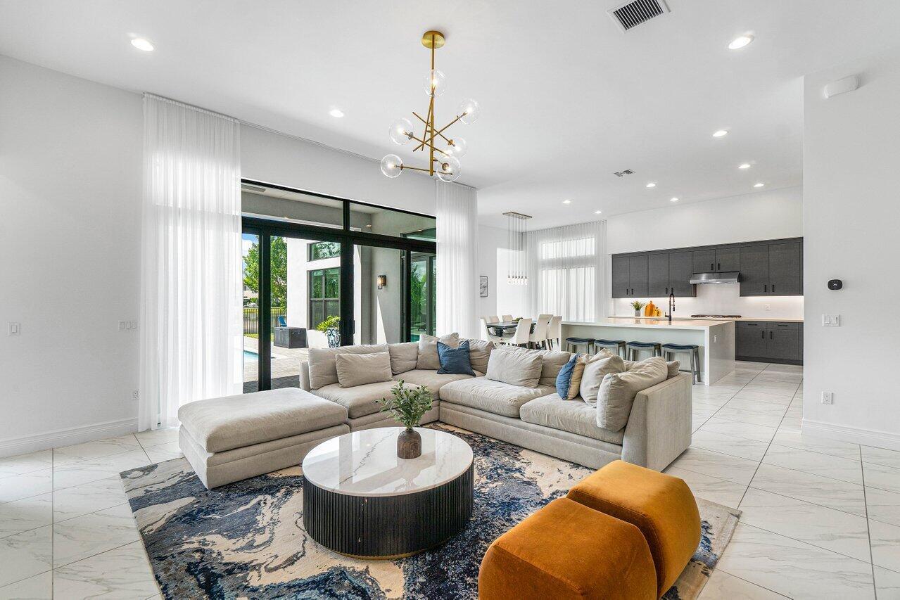 17016 Cappuccino Way