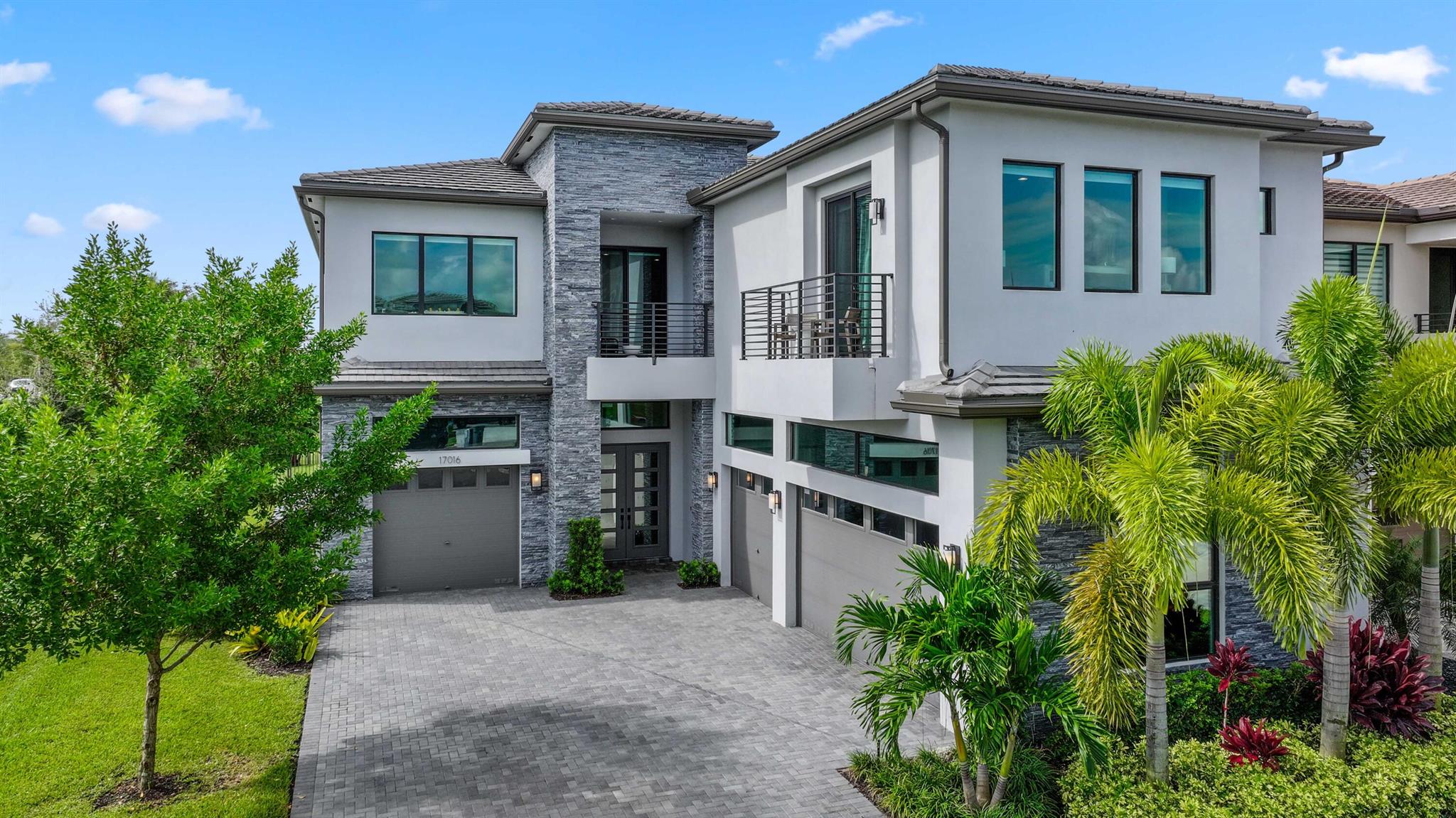 17016 Cappuccino Way