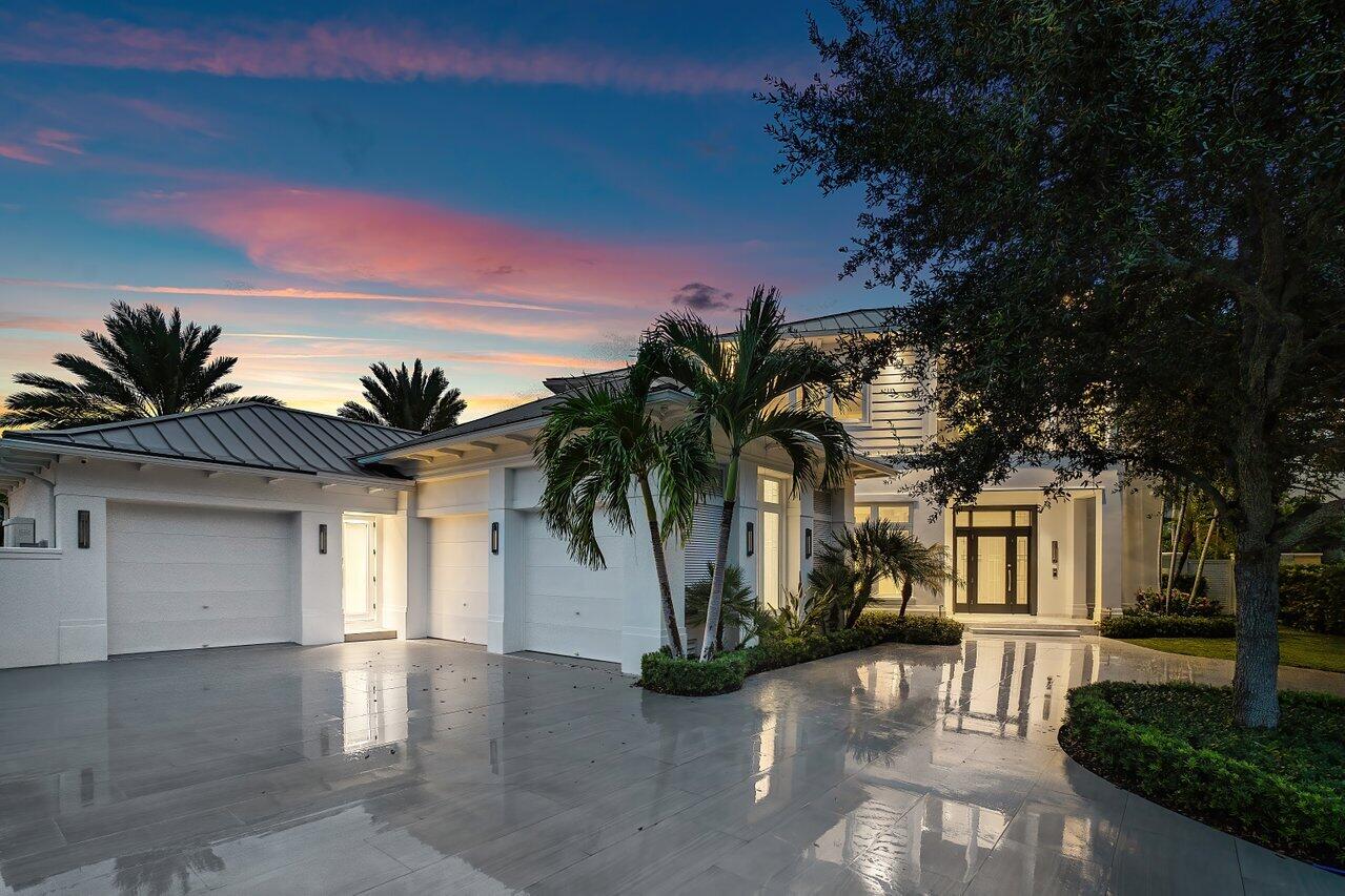 551 NE Waterway Lane