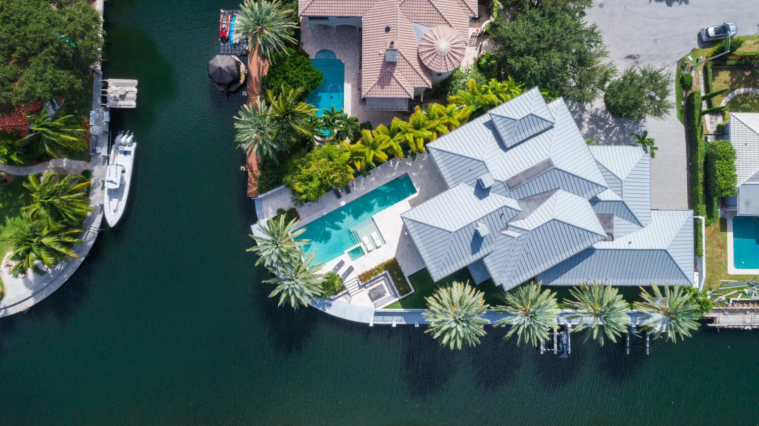 551 NE Waterway Lane