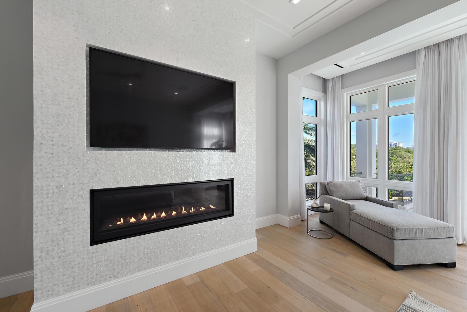 551 NE Waterway Lane