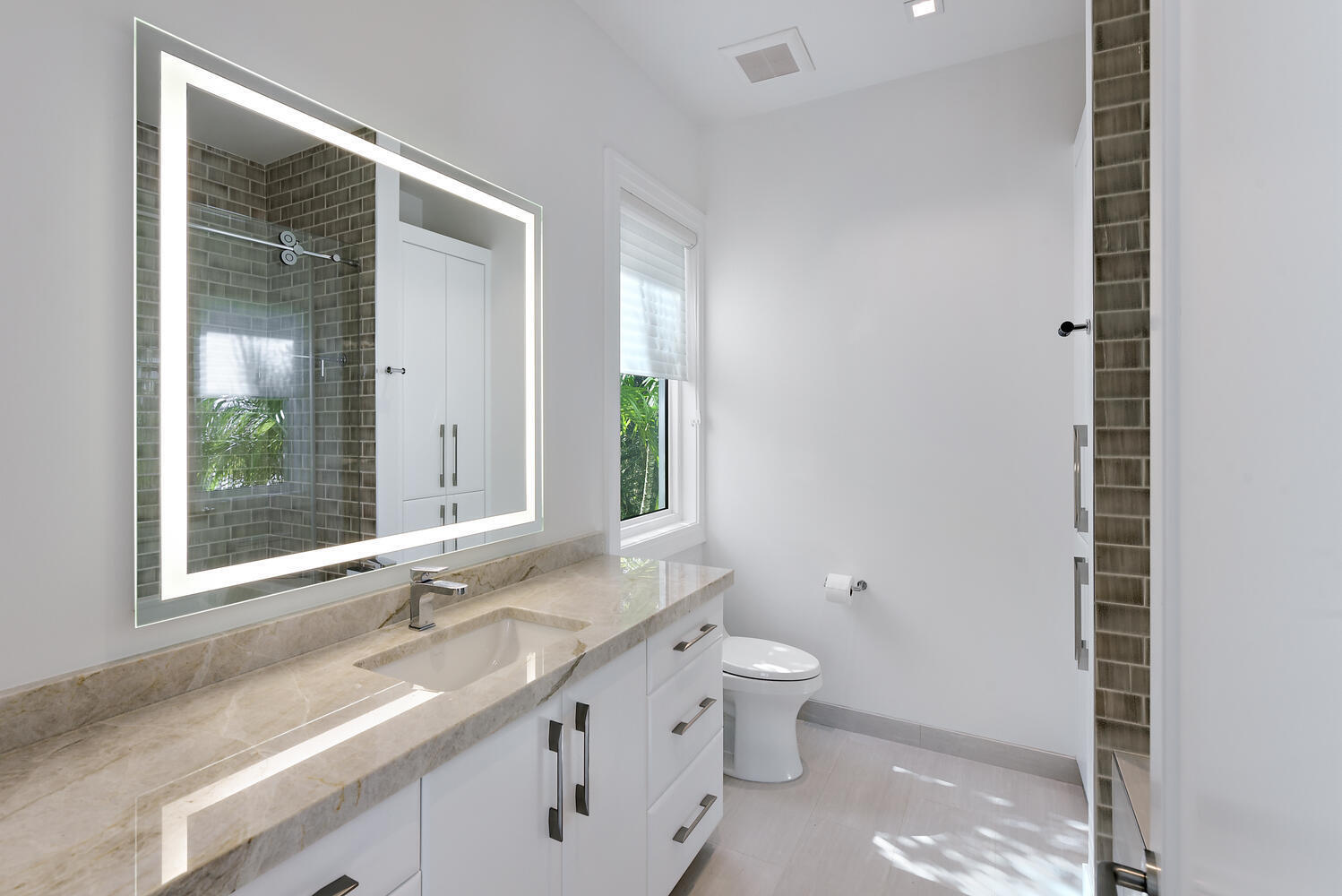 551 NE Waterway Lane