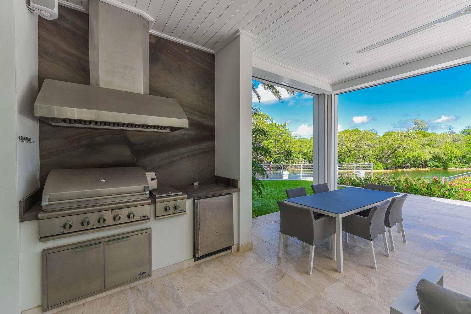 551 NE Waterway Lane