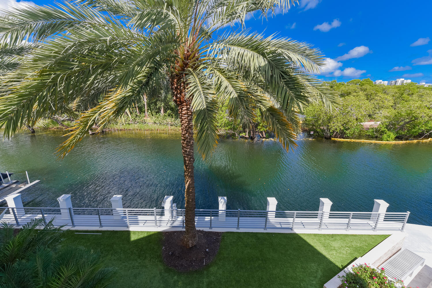 551 NE Waterway Lane