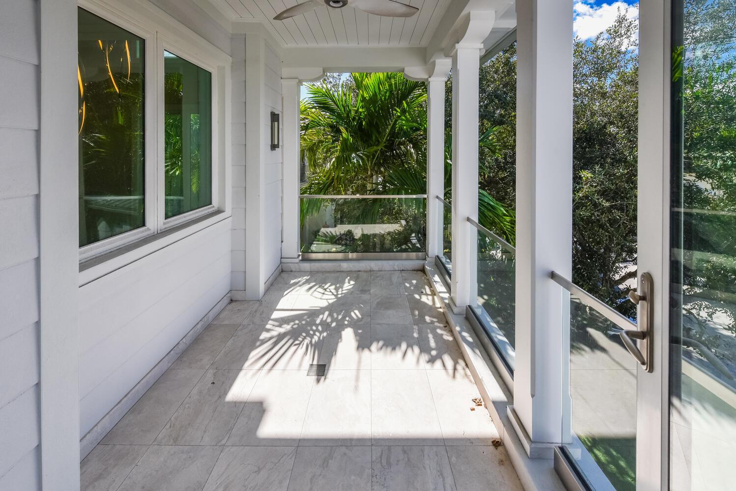 551 NE Waterway Lane