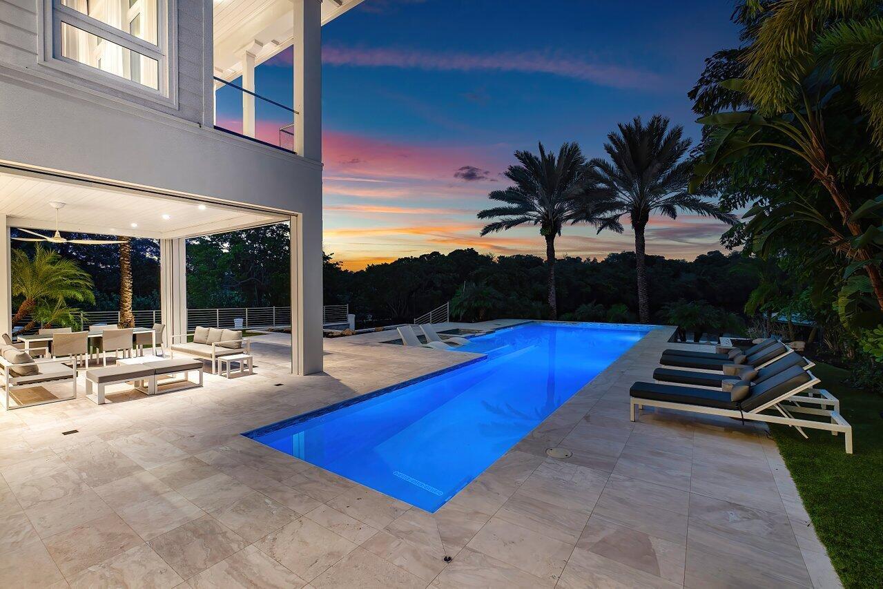 551 NE Waterway Lane