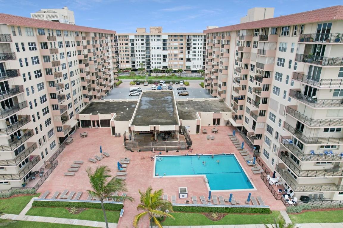 1147 Hillsboro Mile 505, Hillsboro Beach Unit: 505