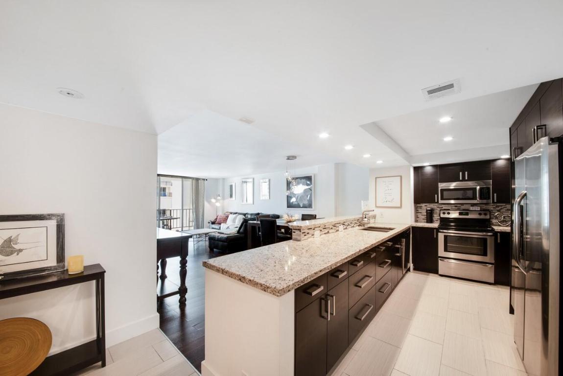 1147 Hillsboro Mile 505, Hillsboro Beach Unit: 505