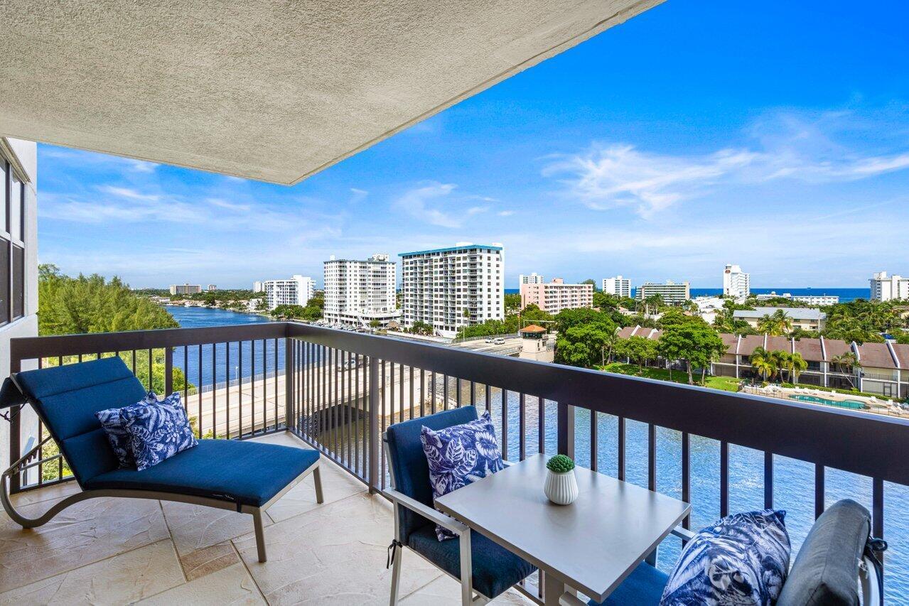 2900 NE 14th St Causeway 807