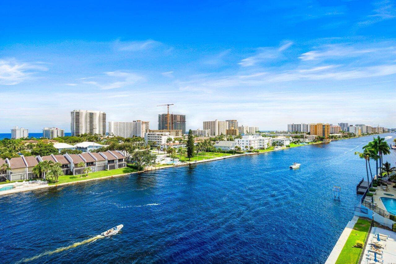 2900 NE 14th St Causeway 807