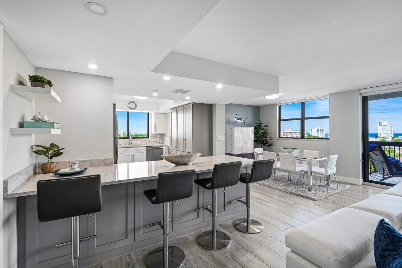 2900 NE 14th St Causeway 807