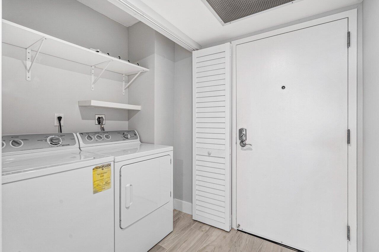 2900 NE 14th St Causeway 807