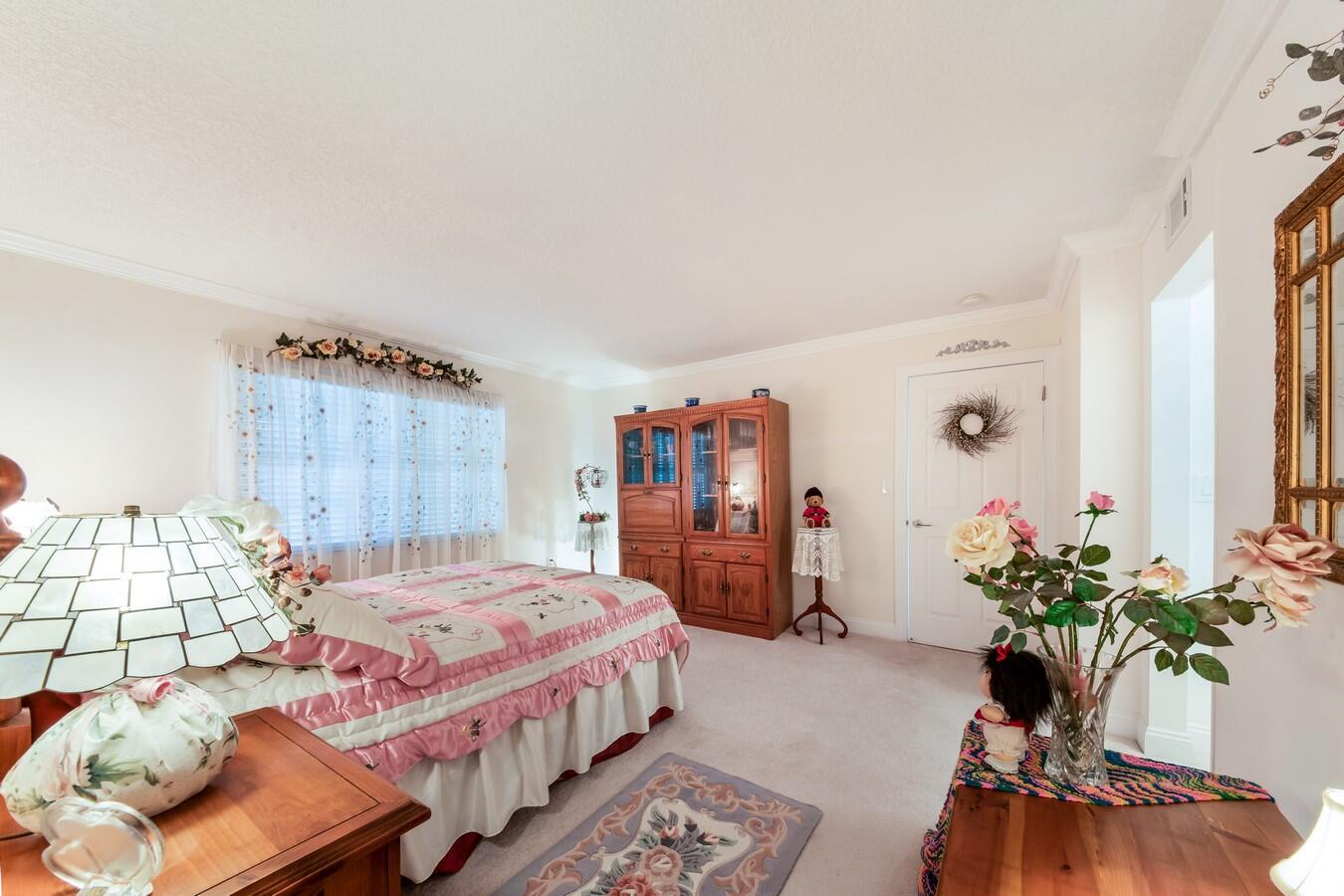 3100 NE 48th Street Ph10