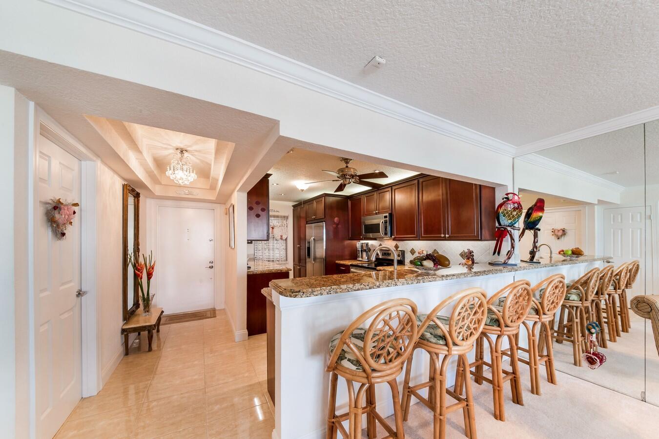 3100 NE 48th Street Ph10
