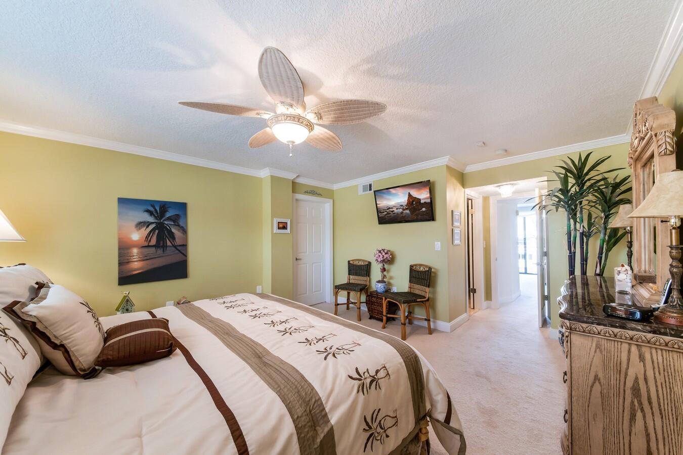 3100 NE 48th Street Ph10