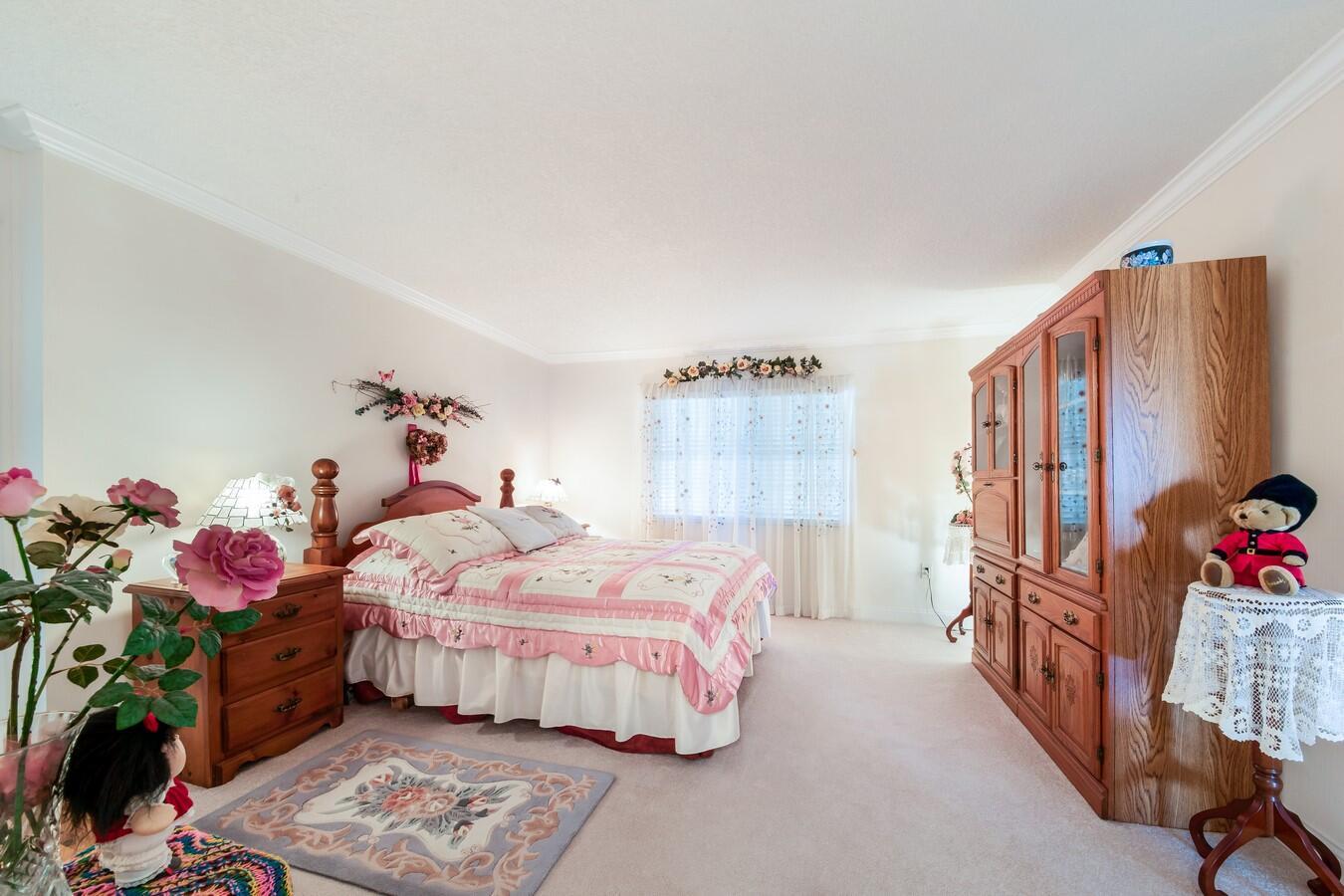 3100 NE 48th Street Ph10