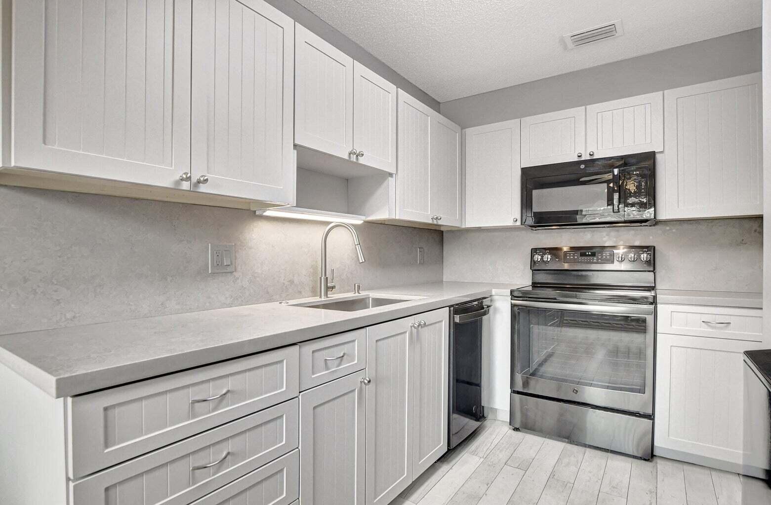 8753 Bella Vista Drive, Boca Raton