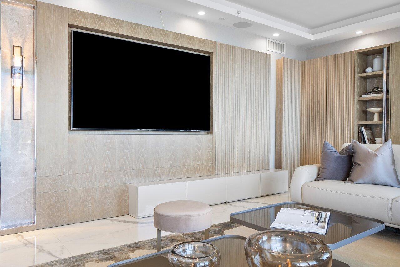 17301 Biscayne Boulevard 1110