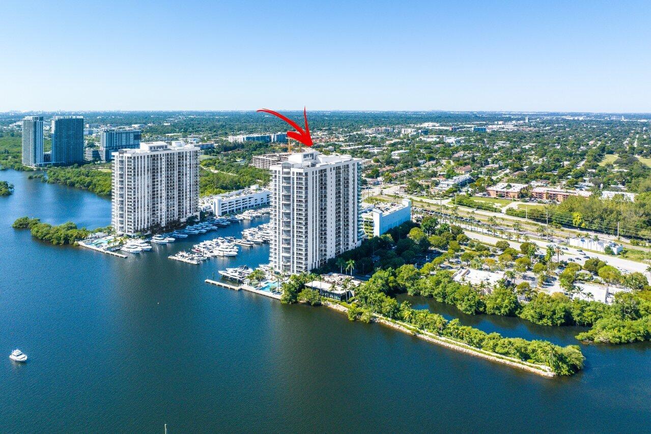 17301 Biscayne Boulevard 1110