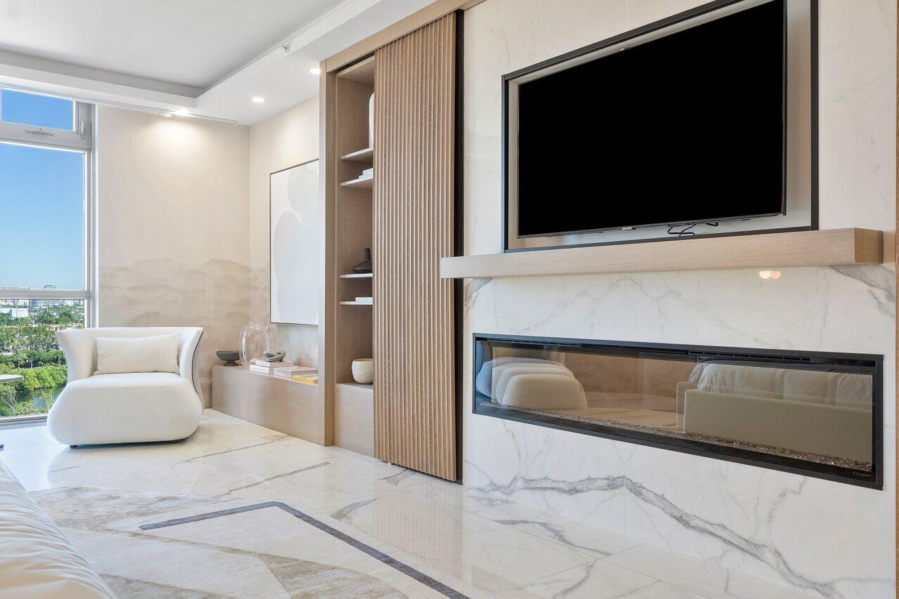 17301 Biscayne Boulevard 1110