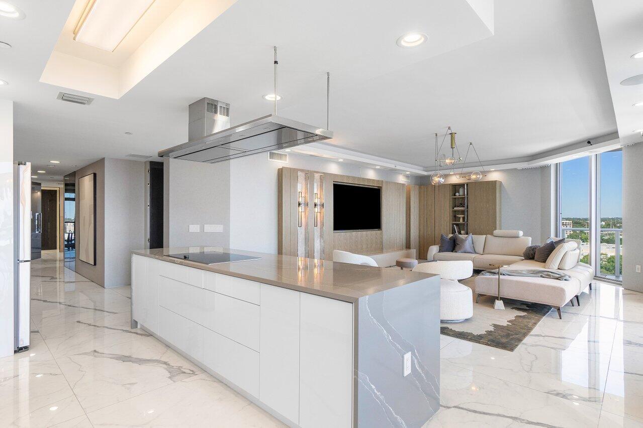 17301 Biscayne Boulevard 1110