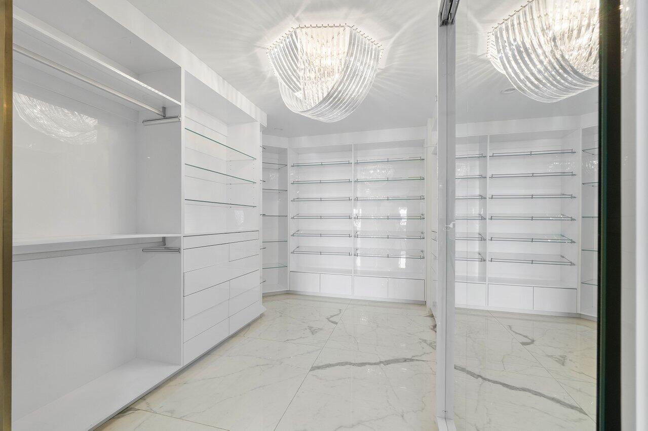 17301 Biscayne Boulevard 1110