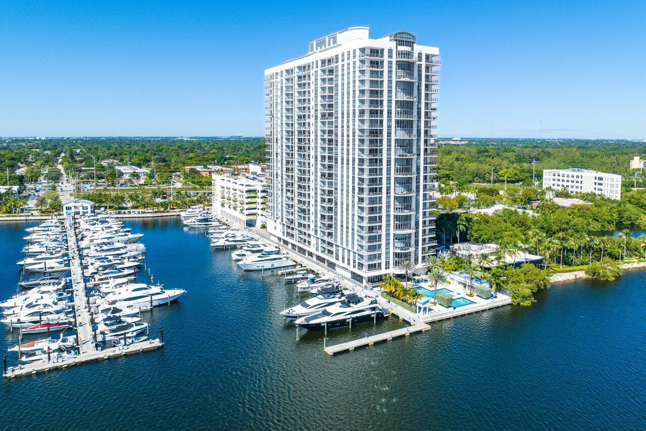 17301 Biscayne Boulevard 1110