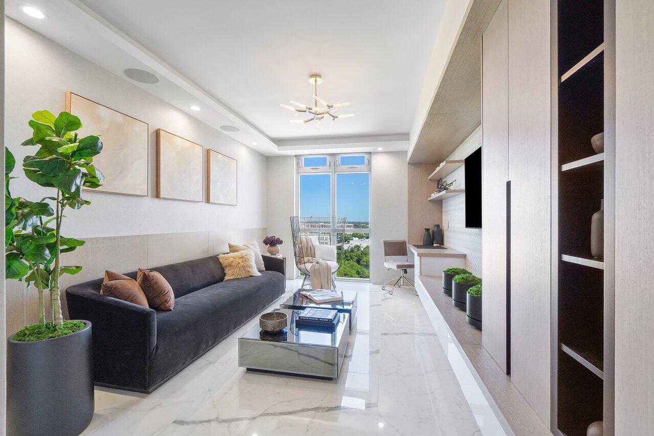 17301 Biscayne Boulevard 1110