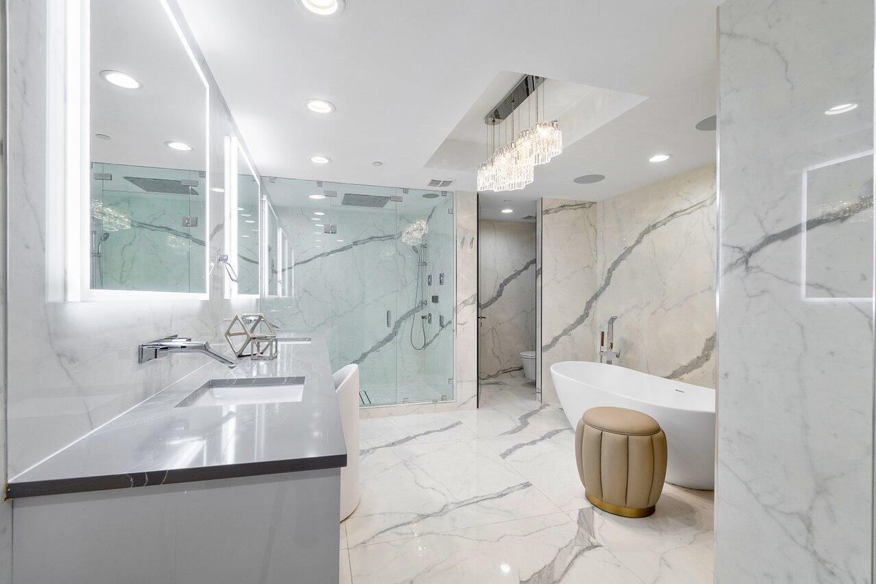 17301 Biscayne Boulevard 1110