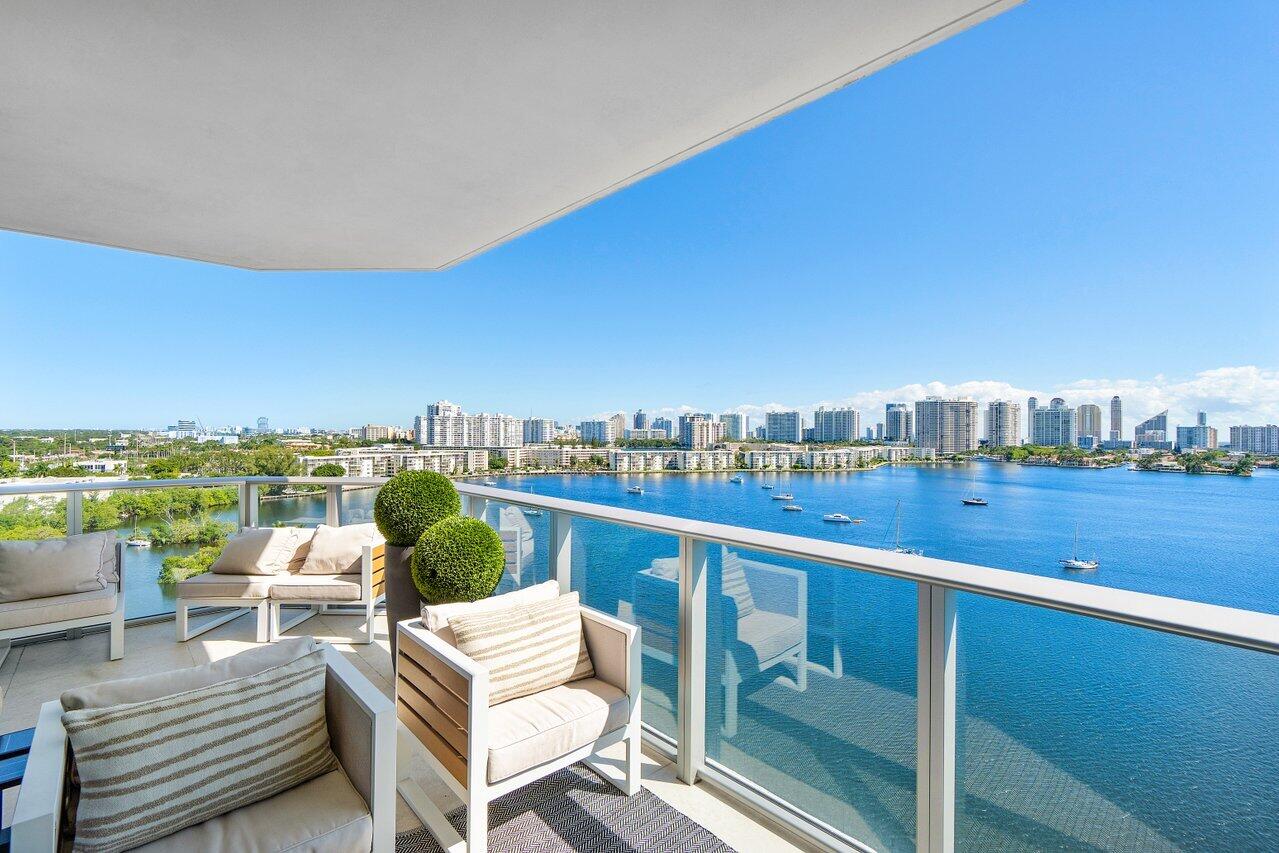 17301 Biscayne Boulevard 1110