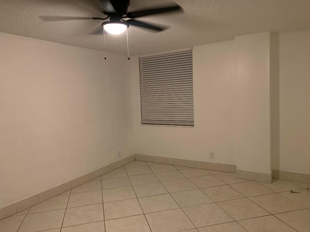 2935 NE 163rd Street 3m, North Miami Beach Unit: 3m