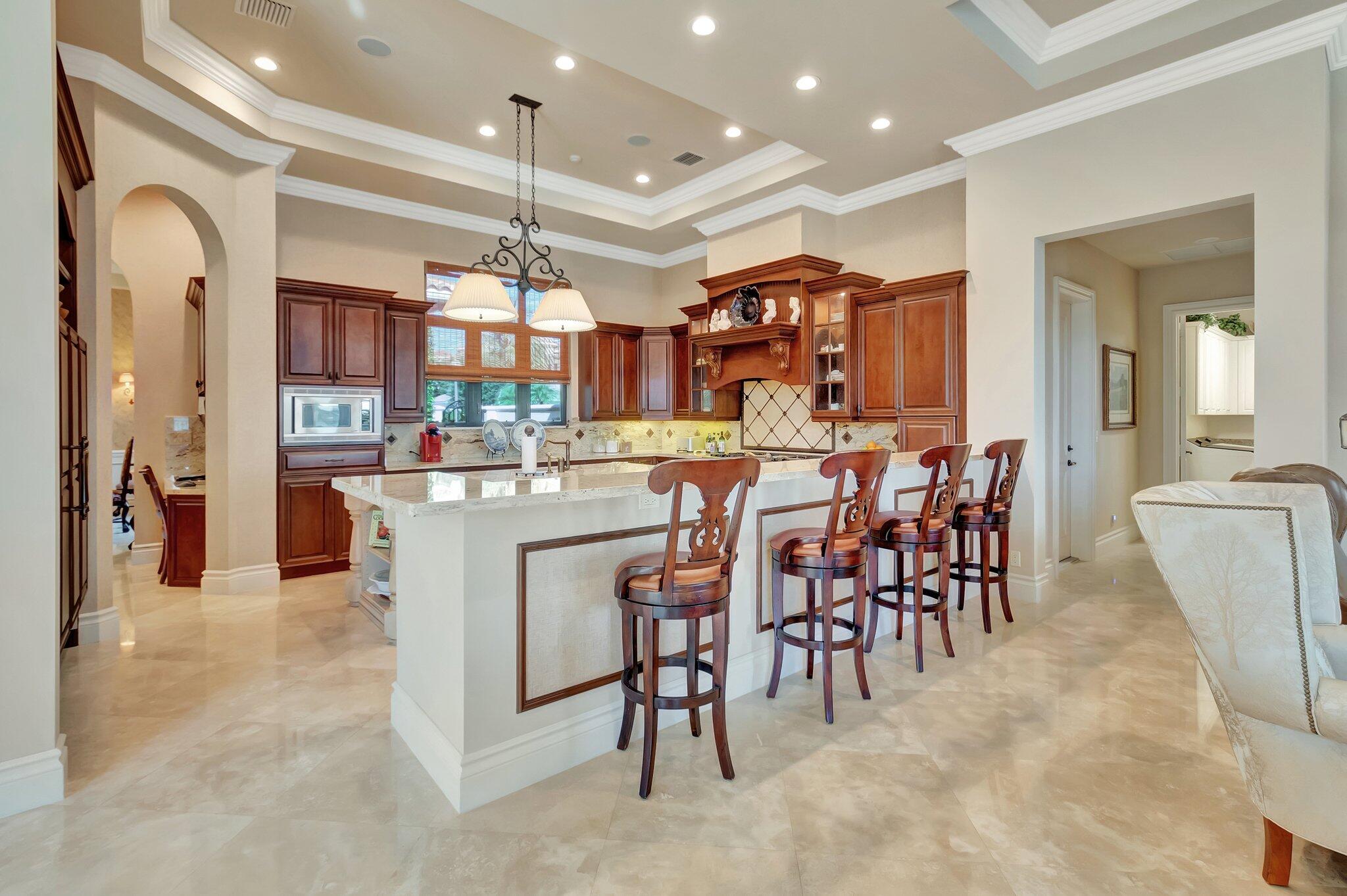 9230 Este Lago Drive