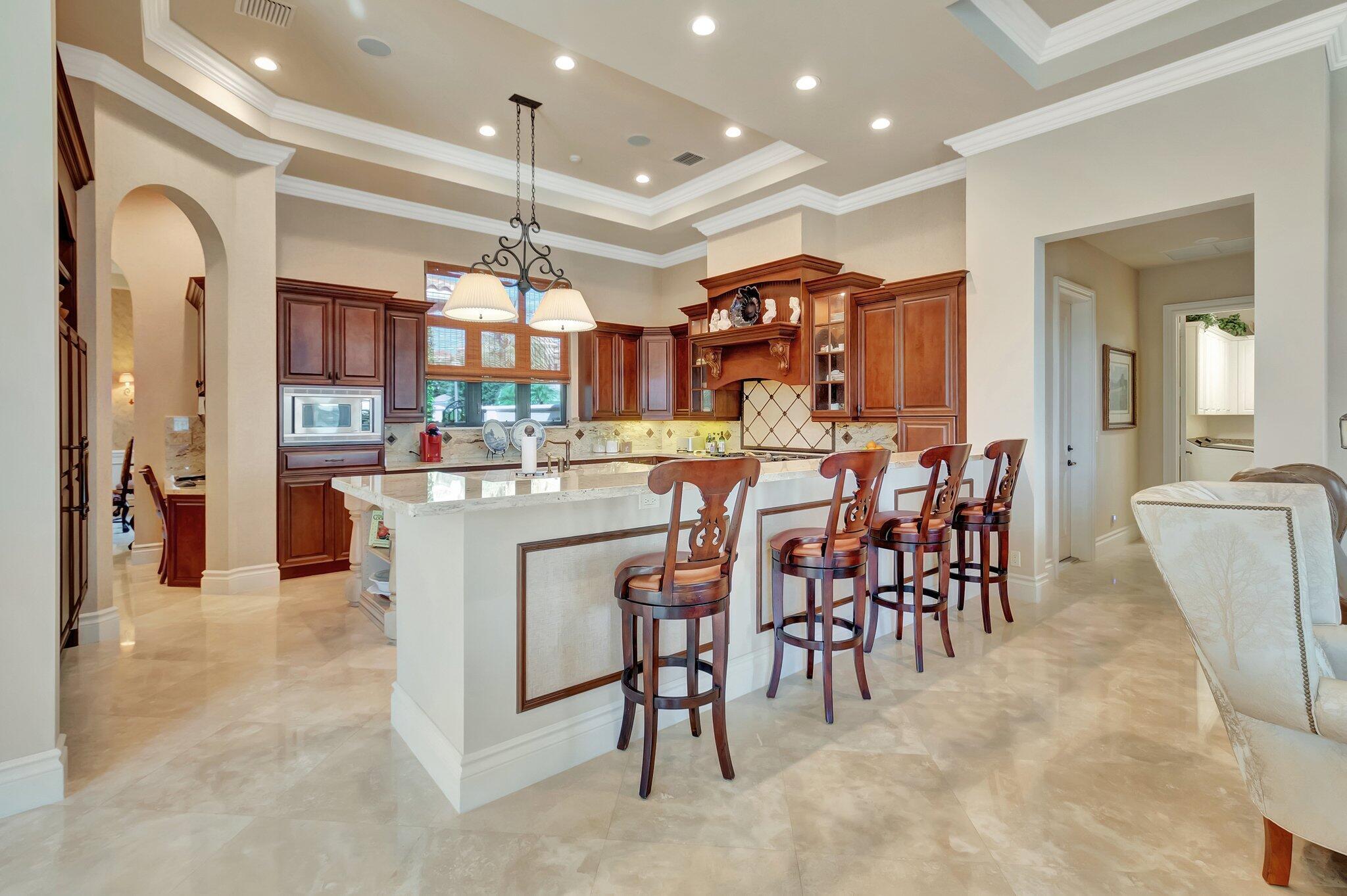 9230 Este Lago Drive